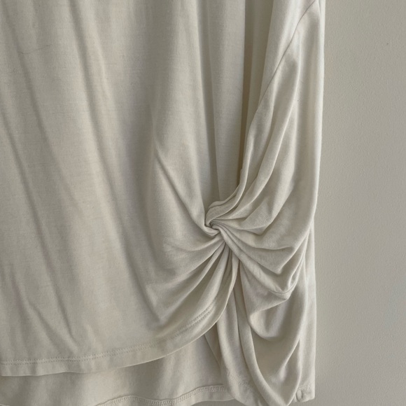 kismet white bottom knot detailed white blouse size S - Picture 3 of 4